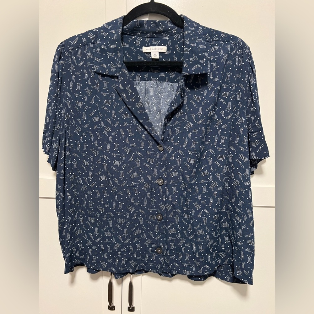 Free Assembly Women’s Short Sleeve Camp Shirt